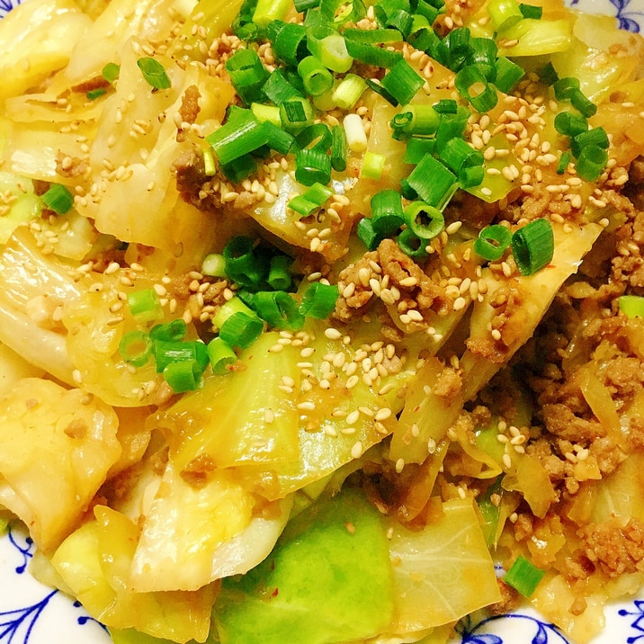 キャベツ大量消費 ごま油香る キャベツと挽肉炒め レシピ 作り方 By えもレピ 楽天レシピ キャベツ大量消費 ごま油香る キャベツと挽肉炒め レシピ 作り方 By えもレピ 楽天レシピ